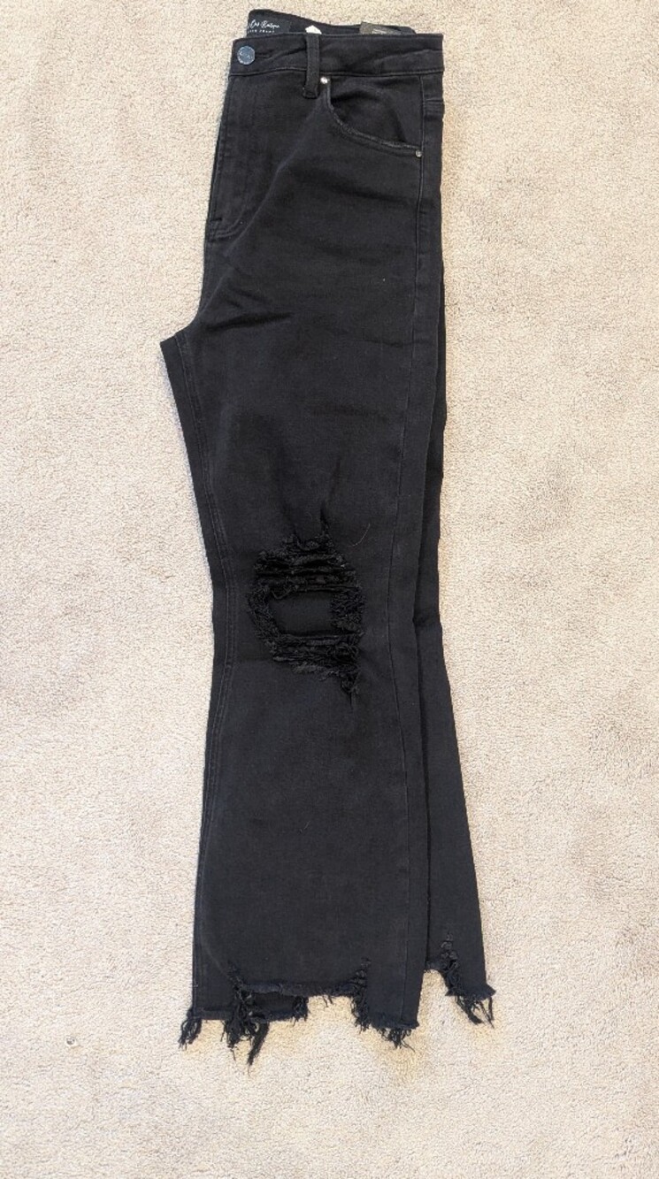 Distressed High Rise Jeans